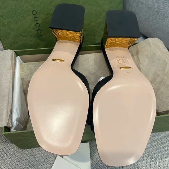 NEW Gucci Cosmos Interlocking GG Cutout Heels - Picture 11 of 12